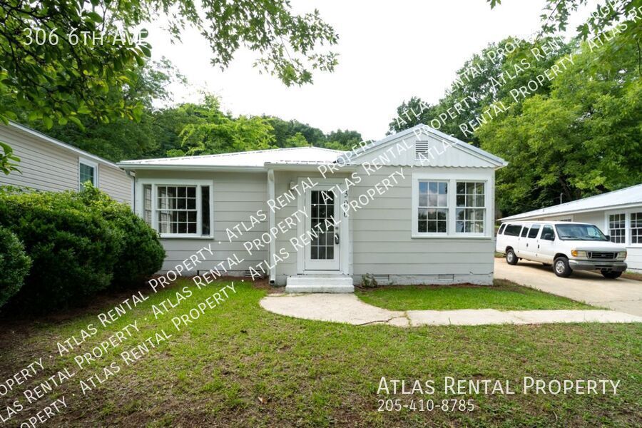 306 6th Ave E in Oneonta, AL - Building Photo