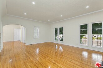 369 N Stanley Ave in Los Angeles, CA - Building Photo - Building Photo