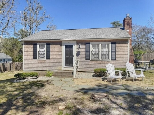 property at 18 Manning Rd