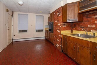 137 Saratoga St, Unit #2nd Fl in Boston, MA - Building Photo - Building Photo