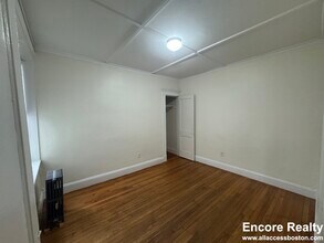 1175 Boylston St, Unit 12 in Boston, MA - Foto de edificio - Building Photo