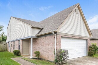 4341 Barry Meadows Cove in Memphis, TN - Building Photo - Building Photo