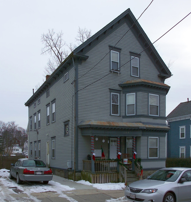 309 Linden St in Fall River, MA - Building Photo - Building Photo