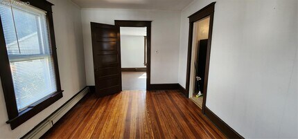 20 Delaware St in Port Jervis, NY - Building Photo - Building Photo