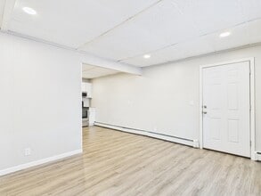 246 E 7th Ave in North Pole, AK - Building Photo - Building Photo