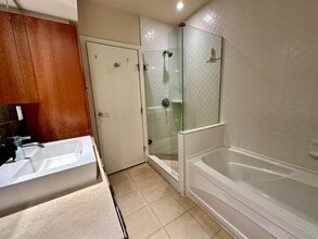 1333 W Georgia St in Vancouver, BC - Building Photo - Building Photo