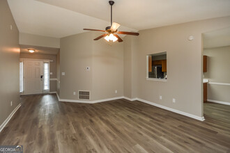 4031 Monarch Dr in Mcdonough, GA - Foto de edificio - Building Photo