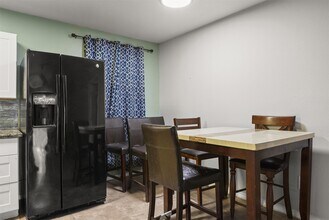 8632 Brock Park Blvd in Houston, TX - Building Photo - Building Photo