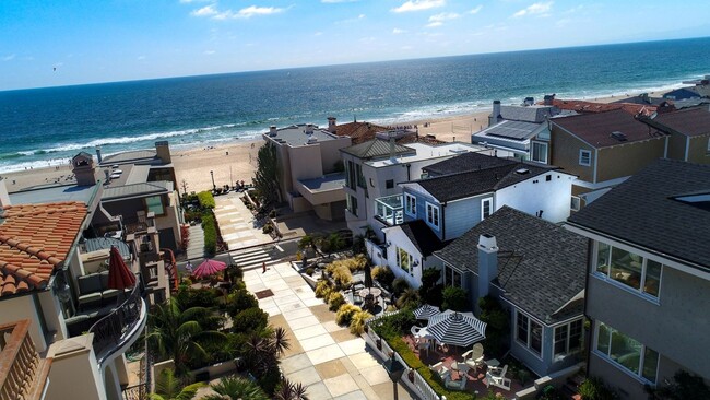 117 19th St in Manhattan Beach, CA - Building Photo - Building Photo