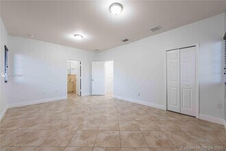 14612 SW 38th St-Unit -11 in Miami, FL - Building Photo - Building Photo