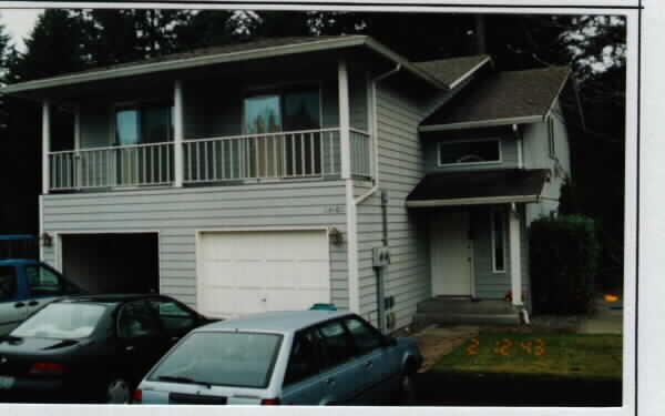 13101-13103 E 126th Ave in Puyallup, WA - Building Photo