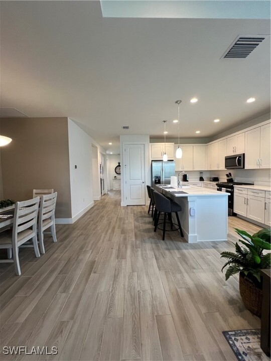 8828 Oceana Wy in Naples, FL - Building Photo