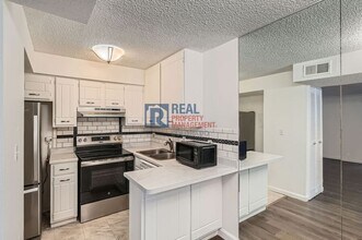 5300 E Cherry Creek S Dr in Denver, CO - Building Photo - Building Photo