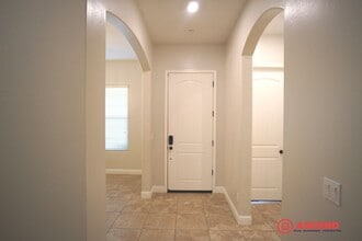 9403 Rancho Viejo Dr in Bakersfield, CA - Building Photo - Building Photo