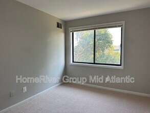 6435 Richmond Hwy in Alexandria, VA - Building Photo - Building Photo
