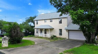 1207 Orlando Rd in Austin, TX - Building Photo