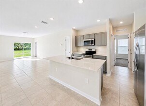 1744 Teagan Ln in Winter Haven, FL - Building Photo - Building Photo