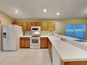 12718 White Bluff Rd in Hudson, FL - Foto de edificio - Building Photo