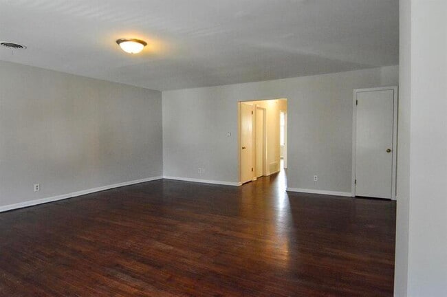 2426-1/2 S 16th St in Omaha, NE - Building Photo - Building Photo