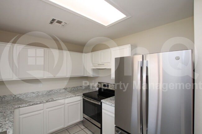 8141 E Onza Ave in Mesa, AZ - Building Photo - Building Photo