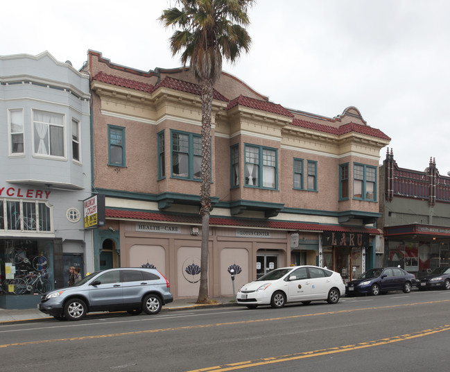 1081-1089 Valencia St in San Francisco, CA - Building Photo - Building Photo