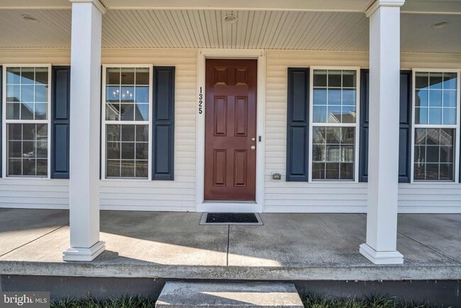 property at 1325 Ashton Rd