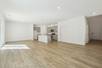 633 Groover St in Ball Ground, GA - Building Photo - Building Photo