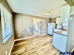 316 S Gertrude Ave in Stockton, CA - Building Photo - Building Photo