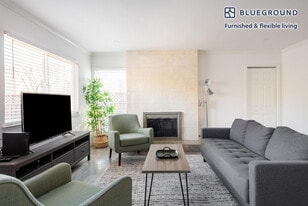 328 Bryant St in Palo Alto, CA - Building Photo