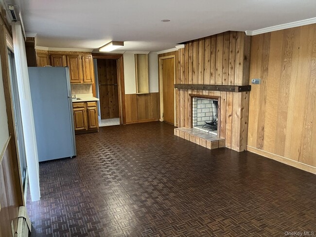 property at 85 Paulding Dr