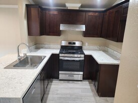 1652 Winn Ct in Pomona, CA - Building Photo