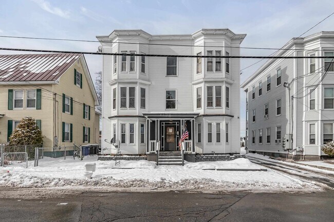404 Belmont St-Unit -1 in Manchester, NH - Building Photo - Building Photo