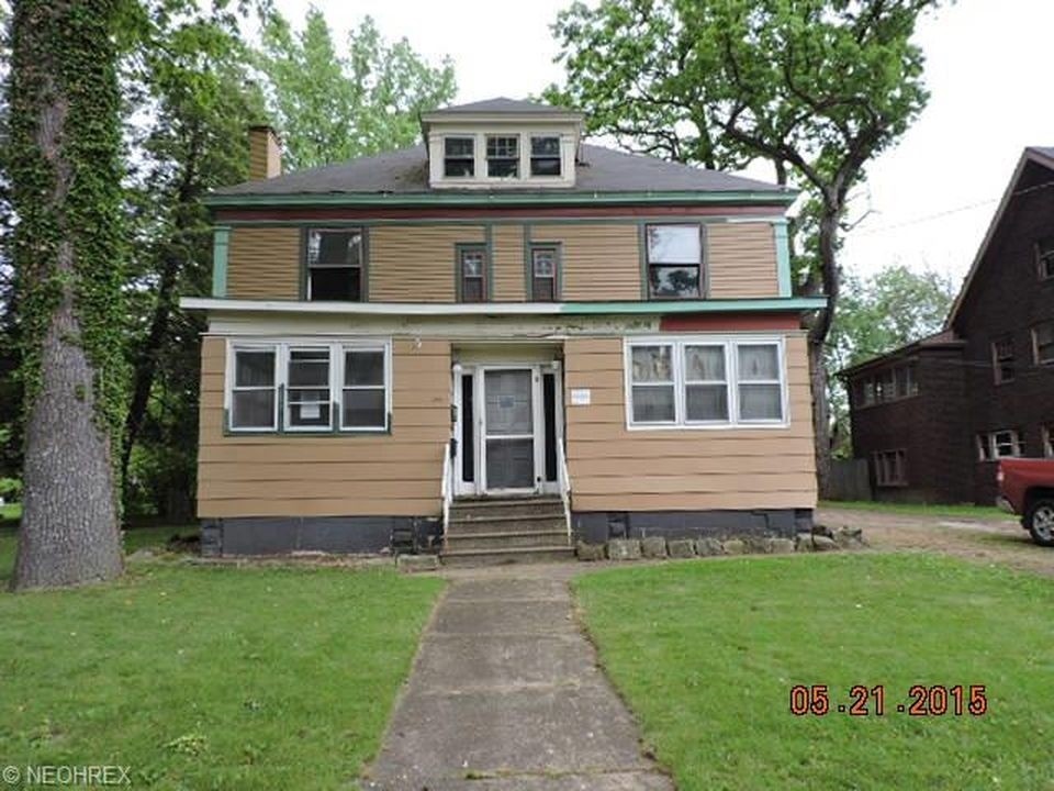 260 N Heights Ave in Youngstown, OH - Foto de edificio