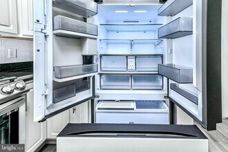 15158 Kentshire Dr in Leesylvania, VA - Building Photo - Building Photo