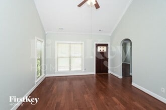 136 Creekstone Tr in Calera, AL - Building Photo - Building Photo