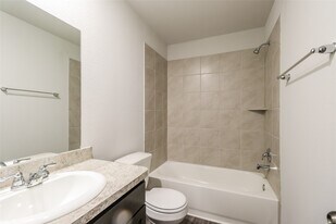 2420 Bull Trout Dr in Conroe, TX - Building Photo