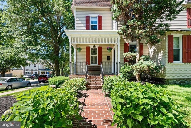 property at 1419 Hamilton St