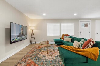 2410 W Bruneau Pl in Kennewick, WA - Building Photo - Building Photo