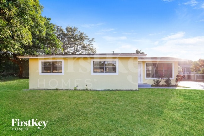 property at 1014 NW 15th St