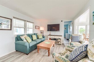 24631 S Seas Blvd in Bonita Springs, FL - Building Photo - Building Photo