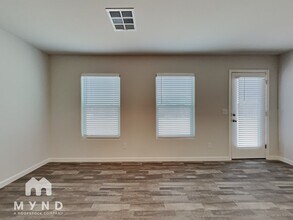 10253 W Wenden Dr in Arizona City, AZ - Building Photo - Building Photo