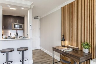 440 ?Olohana St in Honolulu, HI - Building Photo - Building Photo