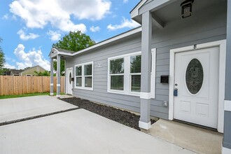 113 Bolden St in Houston, TX - Building Photo - Building Photo