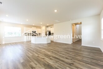 302 Willow Wynter Ln in Taylors, SC - Building Photo - Building Photo