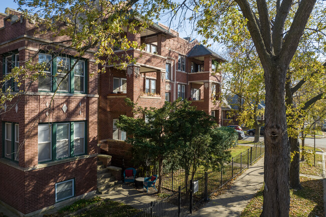 4901-4903 N Monticello Ave in Chicago, IL - Building Photo - Building Photo