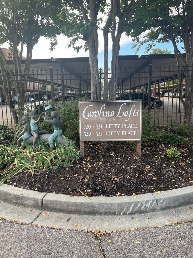 property at 720 Litty Ct