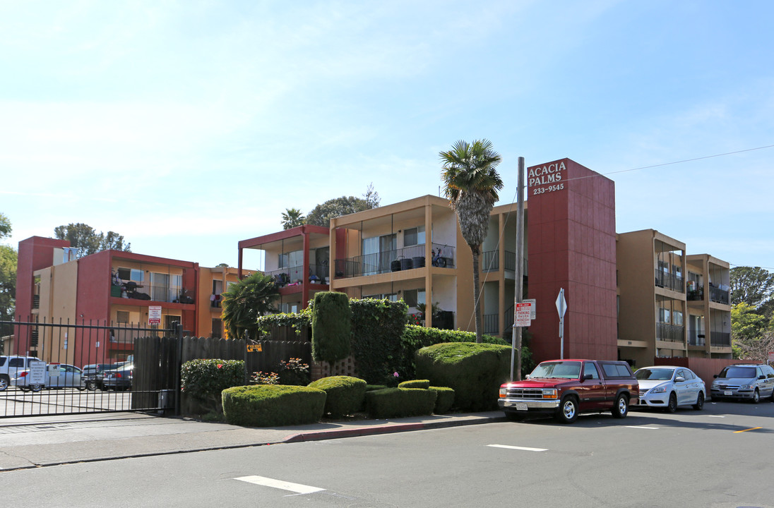 Acacia Palms in San Pablo, CA - Building Photo