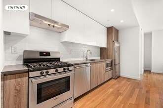 247 N 7th St in Brooklyn, NY - Building Photo - Building Photo