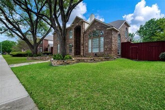 3808 Glasgow Dr in Plano, TX - Building Photo - Building Photo