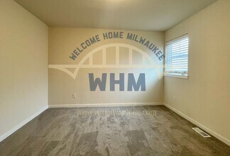 2935 N 186th St in Brookfield, WI - Building Photo - Building Photo